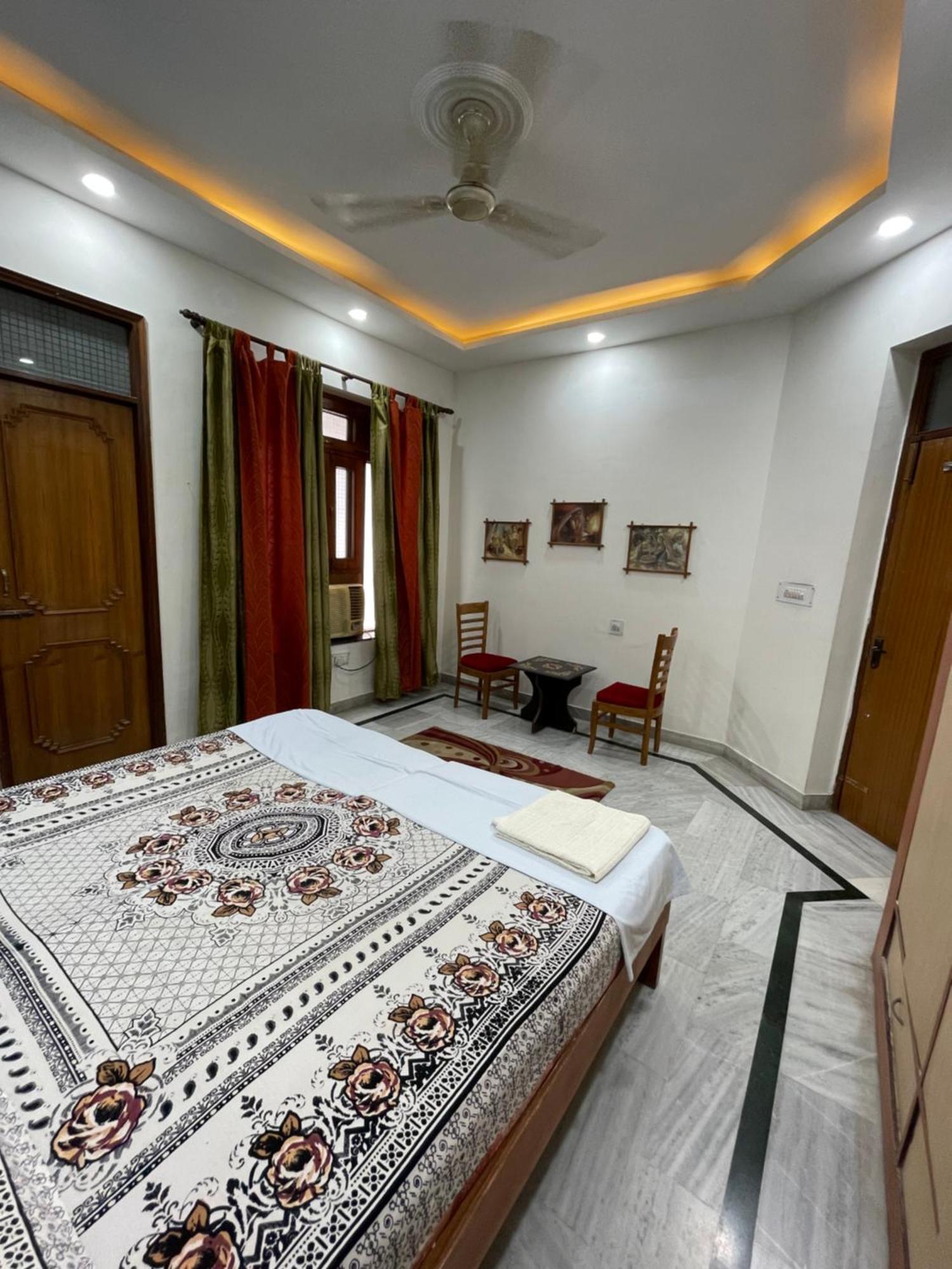 N Homestay Agra Tajganj Exterior photo